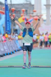 BIB: 773
                            <button type="button" onclick="openModal(21765025)" class="btn btn-primary btn-sm float-right btn-popup" data-toggle="modal" data-target=".modal-high-quality">
                        <i class="fas fa-shopping-cart"></i> Add to Cart
                    </button>
                                            <button type="button" onclick="isThisMe(21765025, true)" class="btn btn-success btn-sm float-right btn-popup btn-isme hidden" data-toggle="tooltip" data-placement="bottom" title="นี่คือรูปของคุณใช่ไหม คลิกที่นี่เพื่อเอาเข้าอัลบั้ม">
                        <i class="fas fa-plus"></i> Add to album
                    </button>
                    <button type="button" onclick="isThisMe(21765025, false)" class="btn btn-warning btn-sm float-right btn-popup btn-isnotme hidden">
                        <i class="fas fa-ban"></i> Remove from album
                    </button>